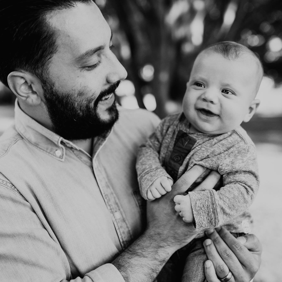 Meet your Posher, Fabricio - Picture 1 of 1